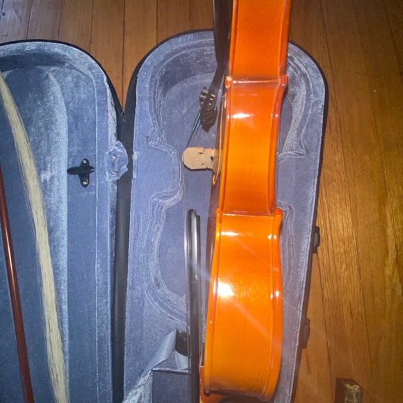 SKYLARK Model MV.007 Violin Case and Bow VINTAGE STUDENT INSTRUMENT. - Picture 10 of 17